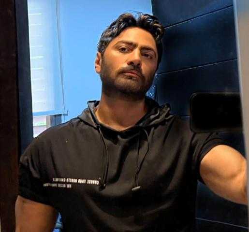 بعد مطالبته بطرح ألبوم جديد.. تامر حسني لجمهوره: ركزوا في الامتحانات الأول