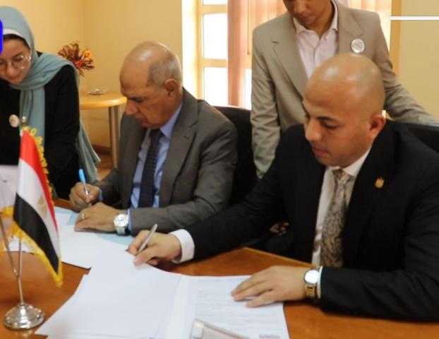 مجمع عمال مصر يوقع بروتوكول تعاون مع أكاديمية أخبار اليوم