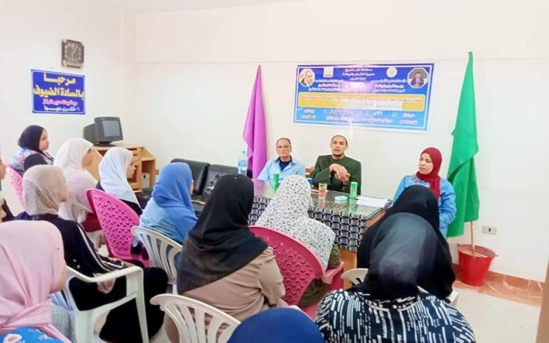 ” القيم الاخلاقيه المفقودة بالمجتمع ” حوار مفتوح بنادى فتاة بكفر الشيخ