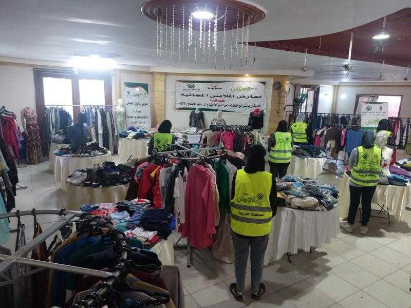 الأورمان تنجح فى تنظيم معرض ملابس لدعم 350 أسرة في قري المحلة