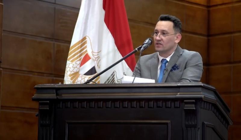 خبير اقتصادي يكشف مكاسب مصر بعد منح الاتحاد الافريقي عضوية دائمة بمجموعة العشرين