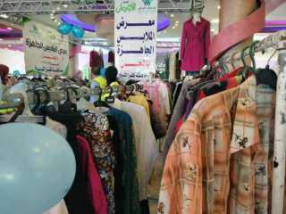 كفرالشيخ: توزع 4500 قطعة ملابس بالمجان على 476 أسرة مستحقه