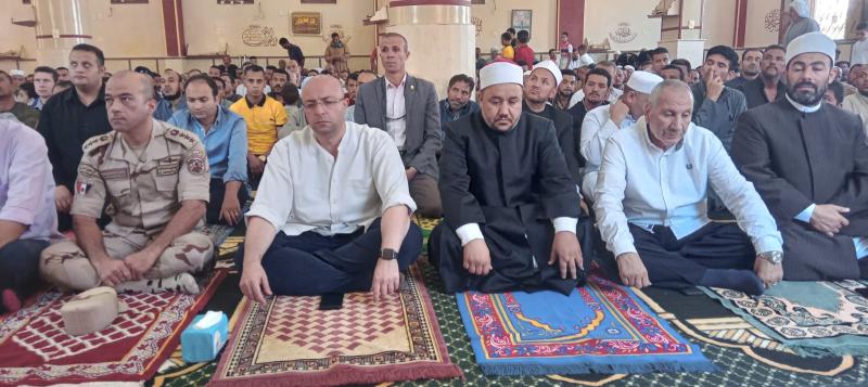 محافظ بني سويف يؤدي صلاة الغائب على أبناء المحافظة شهداء إعصار ليبيا ..وإطلاق اسم الشهداء على مسجد"قرية الشريف "
