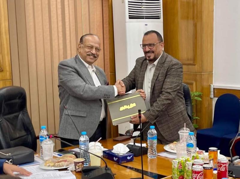 غرفة التطوير العقارى اتحاد الصناعات تكرم شركة البستانى