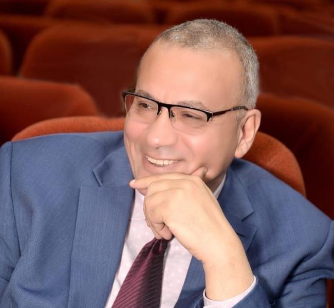 الدكتور صلاح عبد الغفار منصور