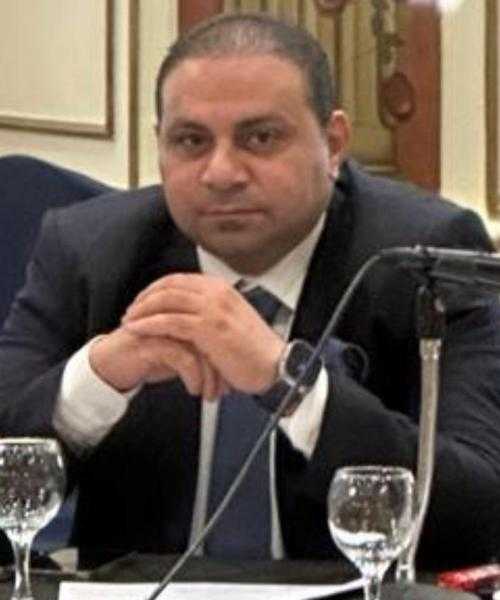 أحمد زكي: روشتة ومقترحات اقتصادية لزيادة الصادرات المصرية         **أمين عام شعبة المصدرين: لابد من إعطاء الشباب الفرصة لتطوير الصناعة وزيادة الصادرات