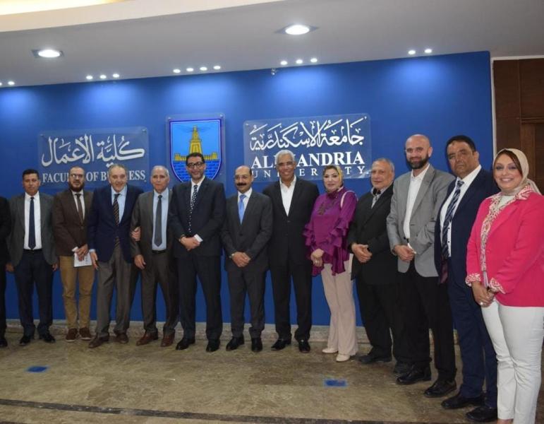 ورشة عمل بكلية الأعمال