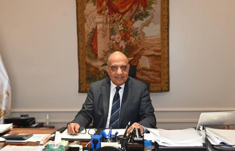 وزير الكهرباء