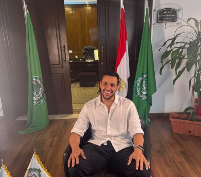 مصطفى عسل ب