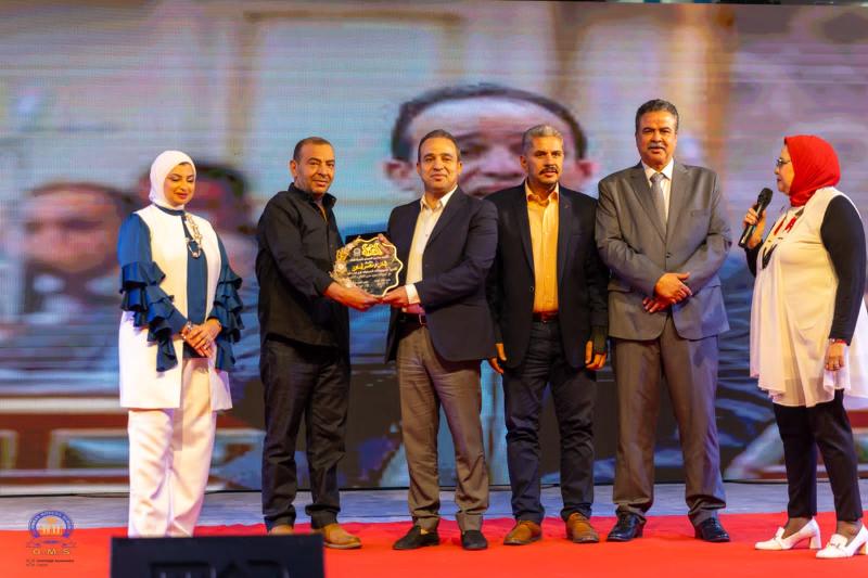 مدارس العمران الحديثة للغات تحتفل بتخريج الدفعة السابعة