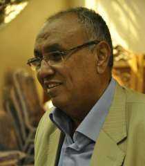 محمود عبد المقصود: لا مساس بالصيدليات الملتزمة بتسجيل الأدوية منتهية الصلاحية