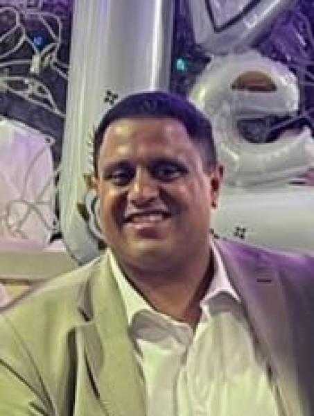 السادات يهنئ المستشار إسلام السيد لانضمامه لمجلس التنمية العربية والتعاون الدولي