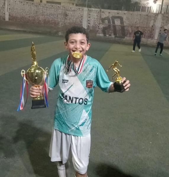 اللاعب عز الدين طارق