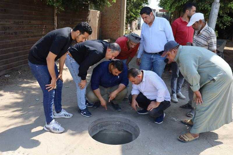 رئيس مياه الغربية يتفقد مشروعات حياة كريمة بمركز زفتى