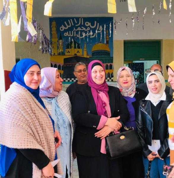 بالمدرسة الفكرية .. النائبة غادة النحاس تشهد تكريم المتفوقين