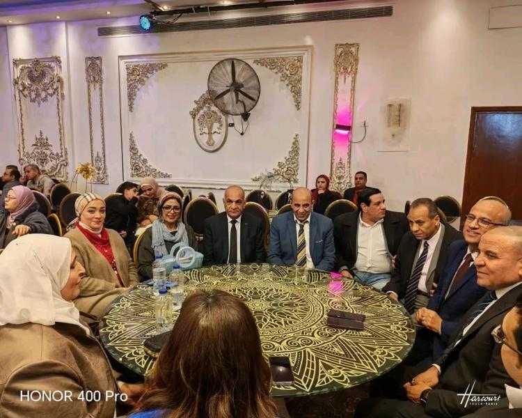 أسرة تحرير ”الحدث 60” تهنئ الزميل إسلام عبد الرحيم بمناسبة زفافه